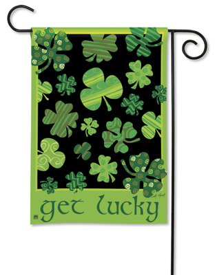 get-lucky-st.-pats-garden-flag