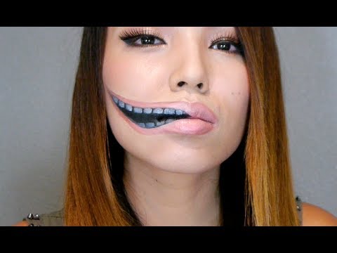 creepy halloween make up for her